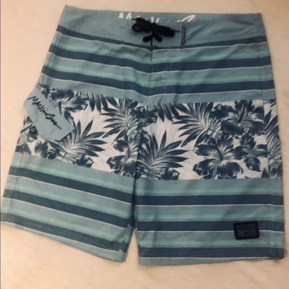 Maui & Sons board shorts NWOT